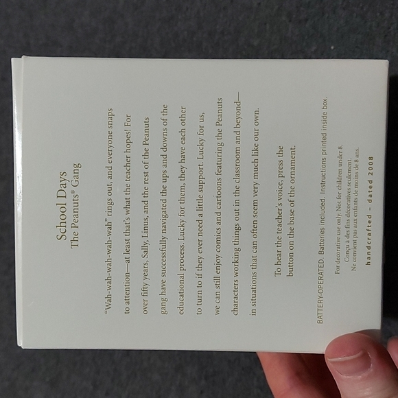 Hallmark Peanuts "School Days"  Ornament - Picture 2 of 6